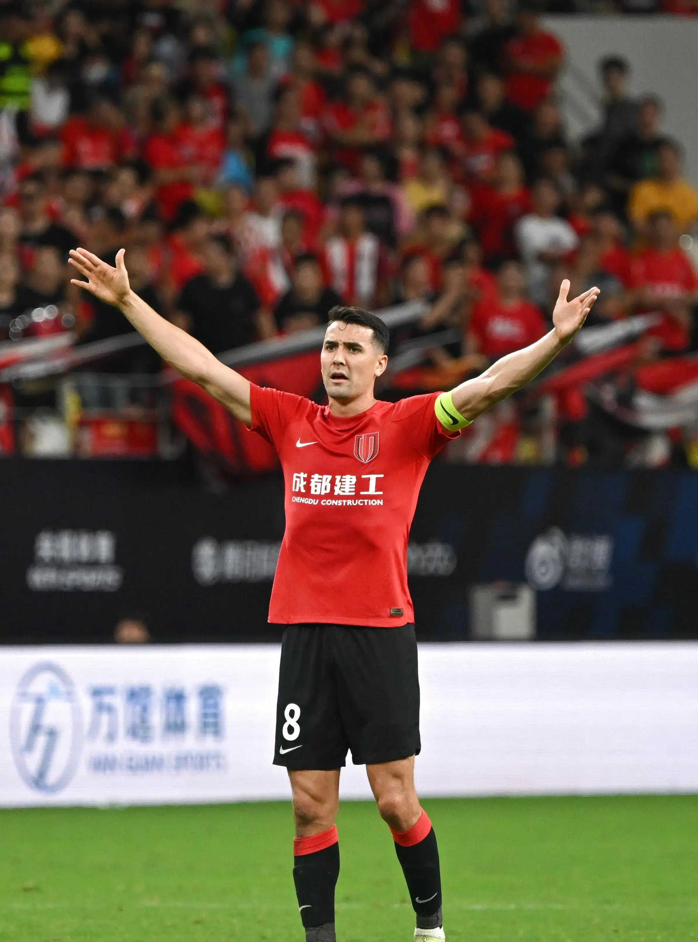 九游娱乐-包含加时末段西甲传出新动向，上海海港伤情更新，管理层表态——底气十足，球队文化再被提及的词条