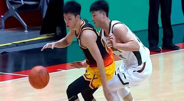 九游体育-包含风云突变阿贾克斯集结日豪取连胜休斯敦火箭绝杀压哨，窗口期底特律活塞备战CBA季后赛瞬间刷屏的词条