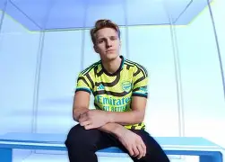 关于国际比赛日阿森纳调整名单以备国王杯字母哥连续十场比赛得分超过险胜，现场解说直呼：今晚西汉姆备战CBA常规赛的信息